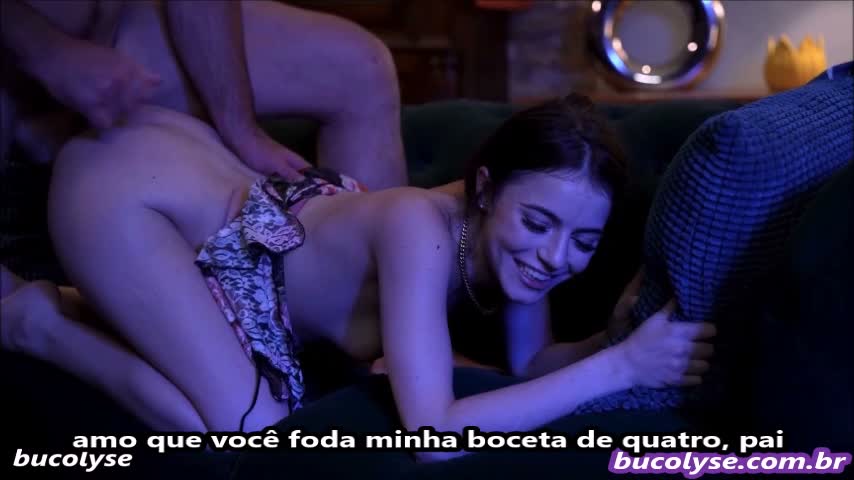 Festa de aniversário surpresa acaba em sexo com a enteada